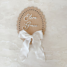 Load image into Gallery viewer, Oval Scallop Name Plaque - Bow (15cm)