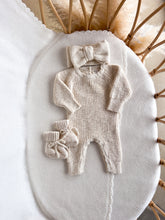 Load image into Gallery viewer, Chunky Knit Topknot - Honey