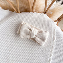 Load image into Gallery viewer, Chunky Knit Topknot - Honey
