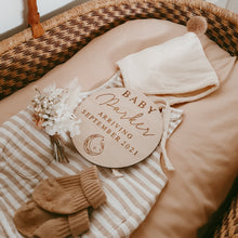 Load image into Gallery viewer, Custom Wooden Pregnancy Announcement Plaque - 15cm