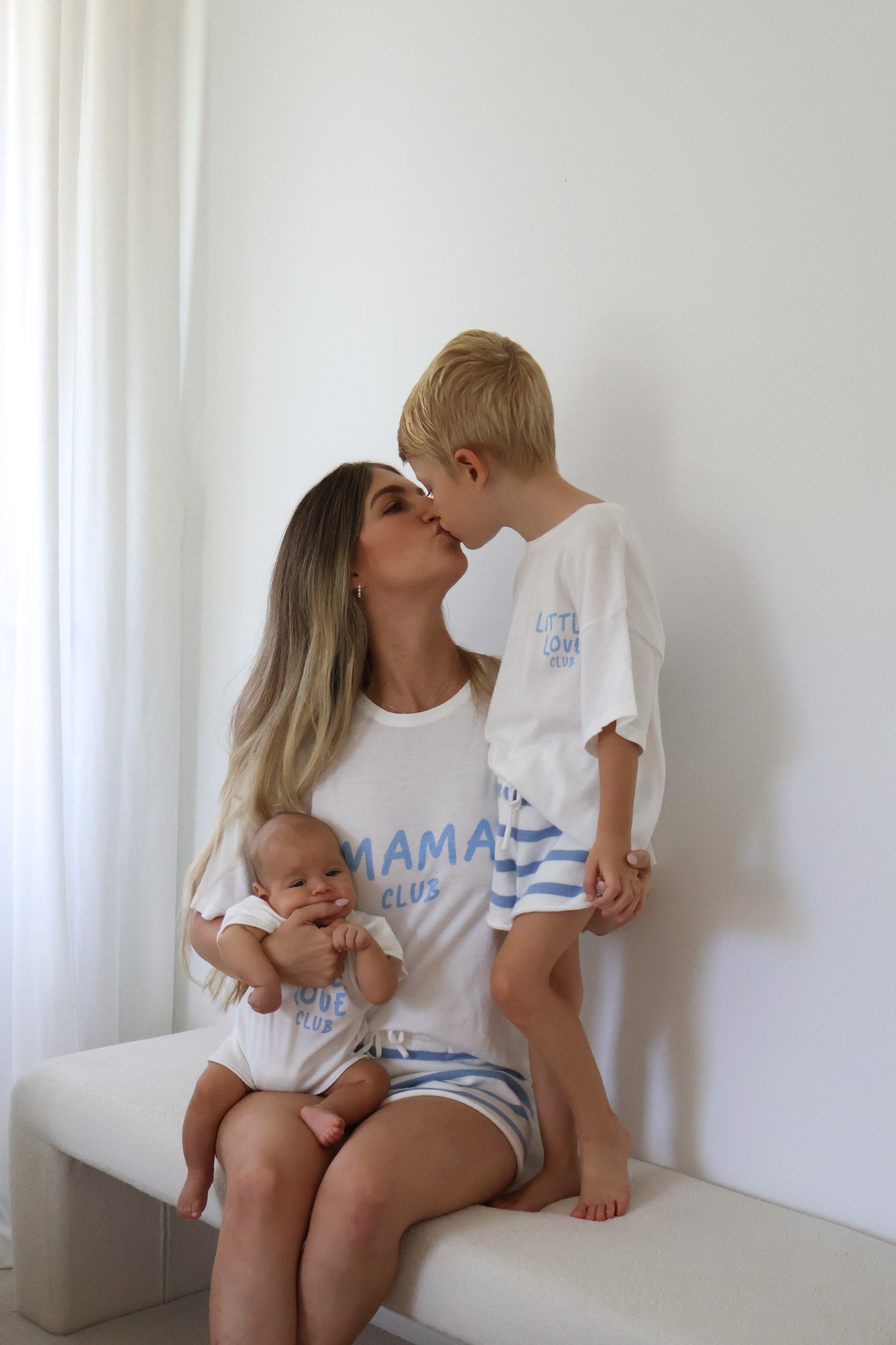 'Mama Club' Tee - White &amp; Blue