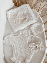 Load image into Gallery viewer, Frill Knit Booties - Milk