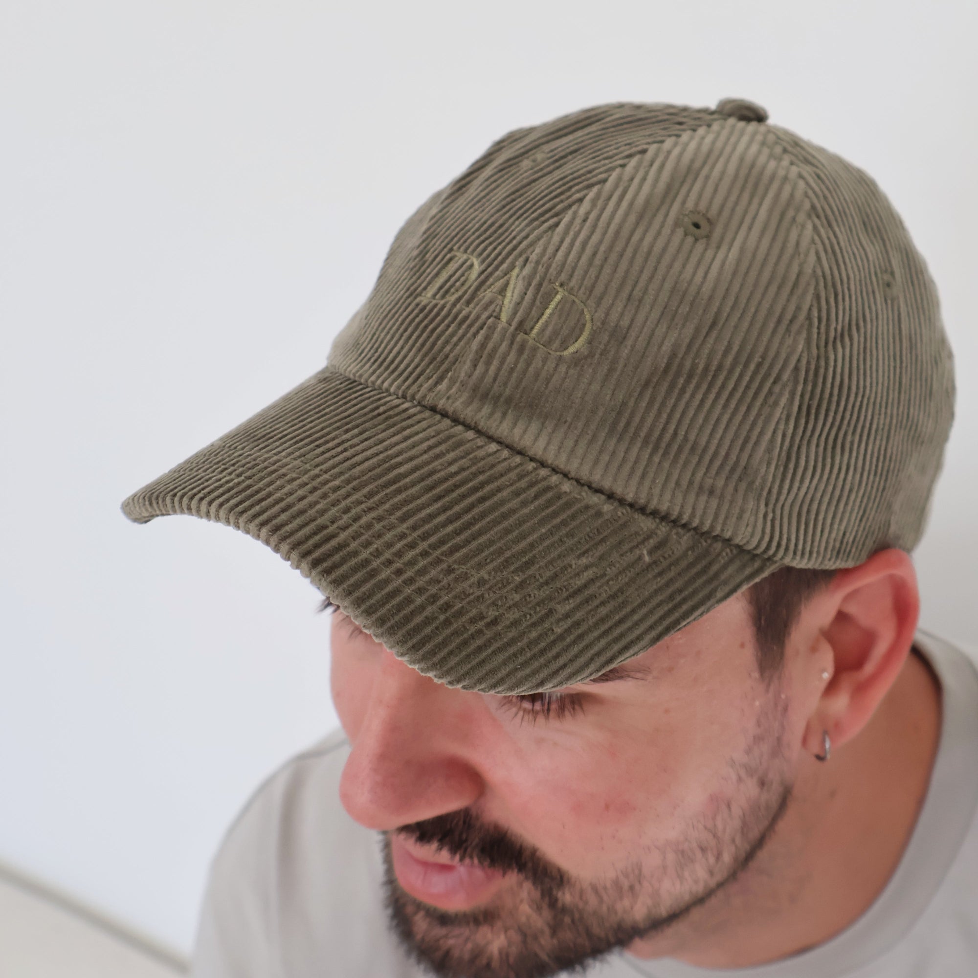'Dad' Corduroy Curve Brim Cap - Moss