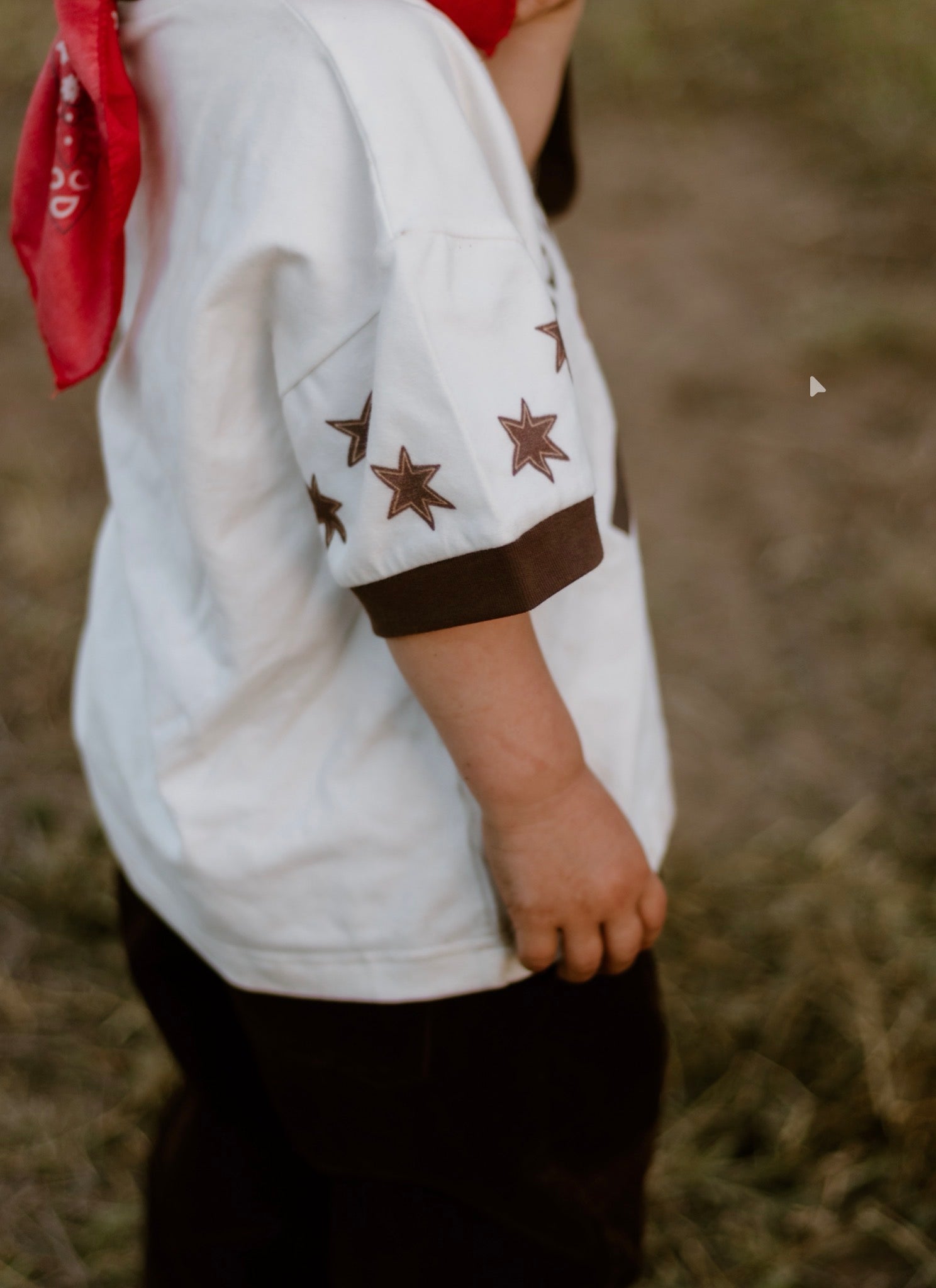 'Howdy' Slouch Tee - Milk