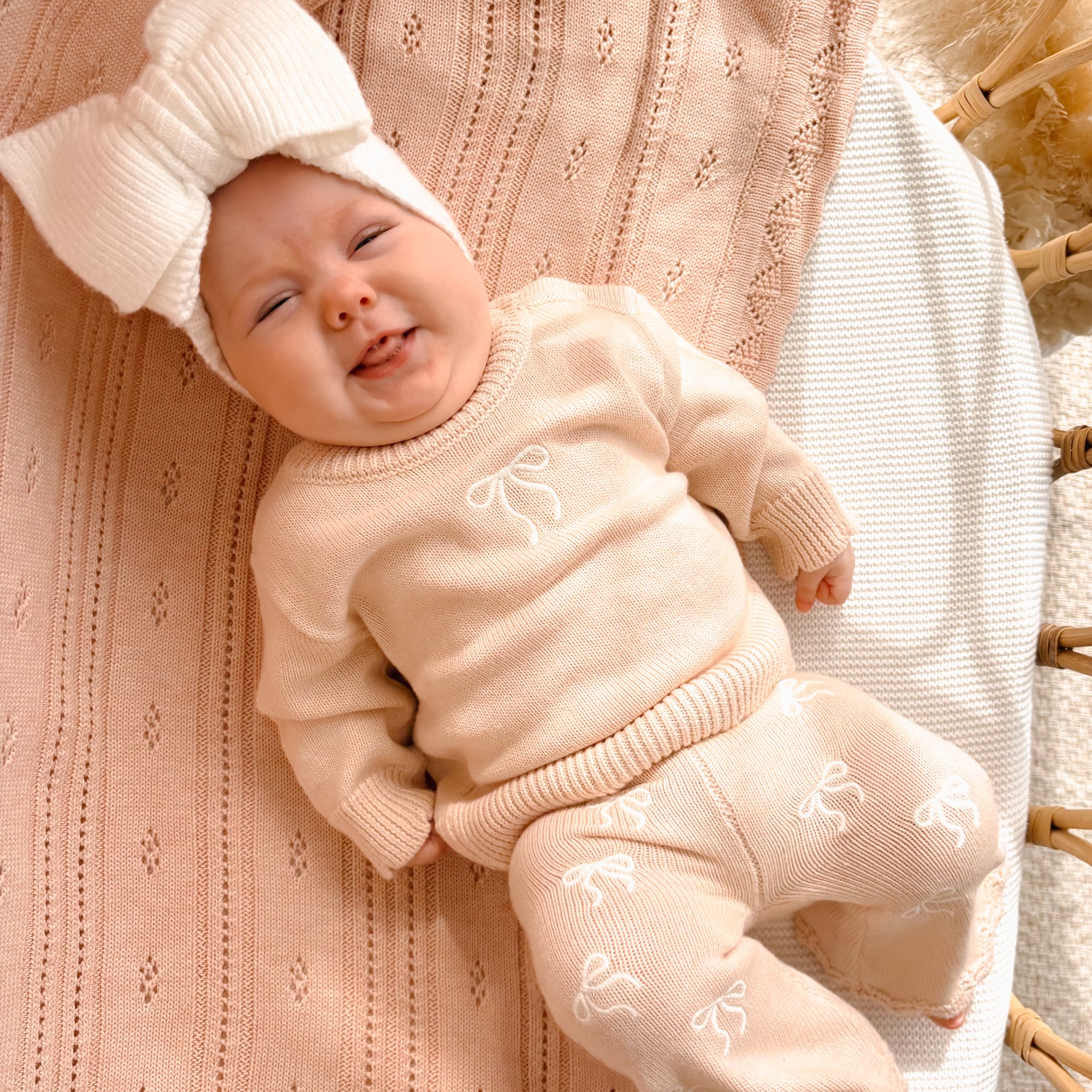 The Cosy Bow Knit Set - Pink Lemonade