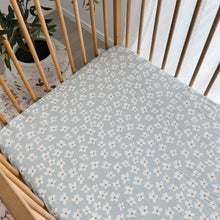 Load image into Gallery viewer, Cot Sheet - Daisy Dreams