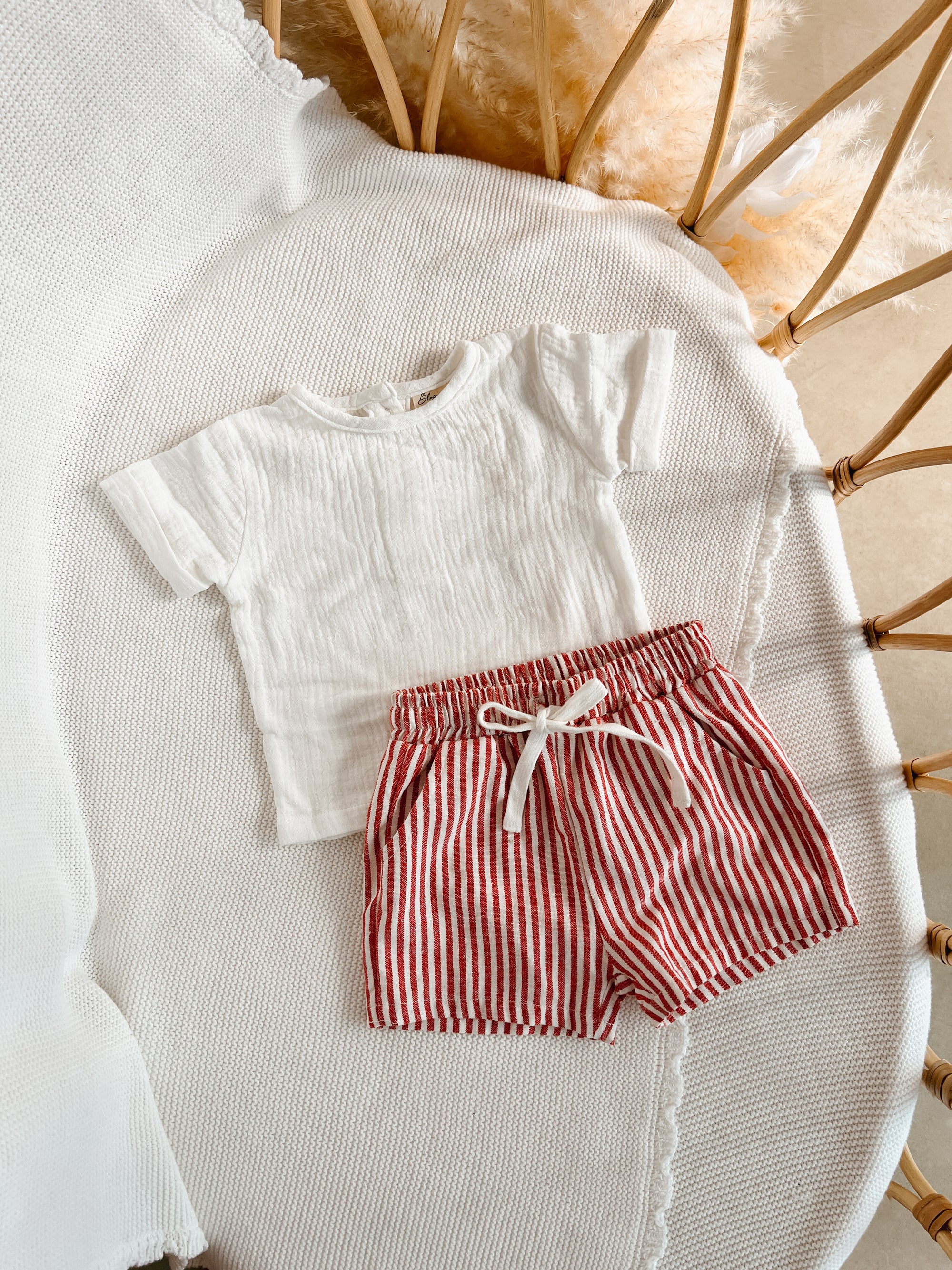 Kids Candy Stripe Shorts detail