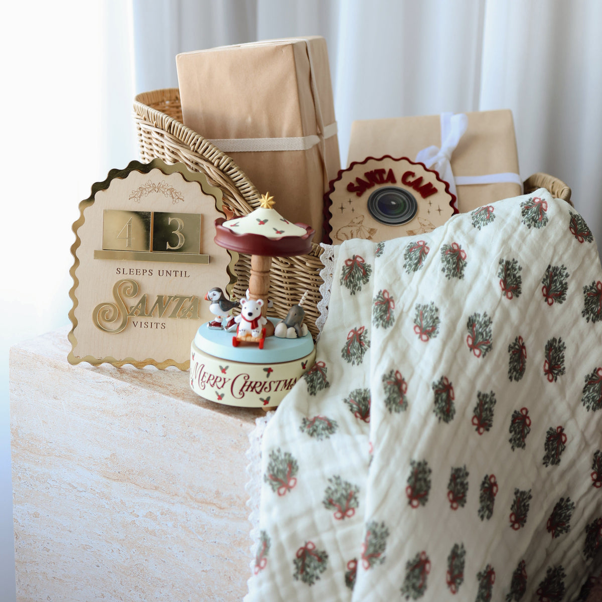 Heritage Muslin Blanket - Mistletoe Evergreen