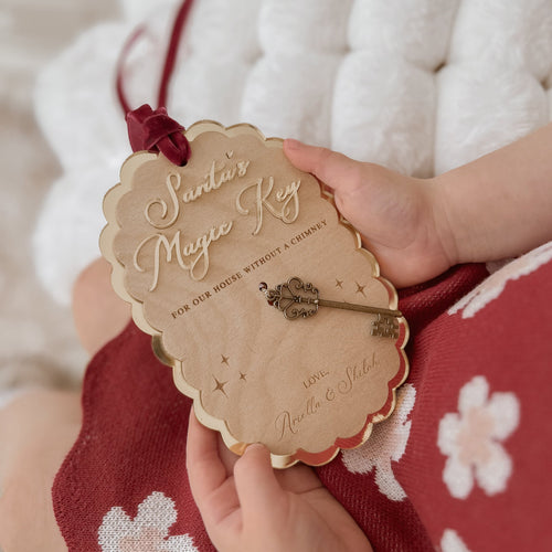 Santa's Magic Key - Personalised (Oval Scallop) - PRE ORDER - Est. Dispatch End of September