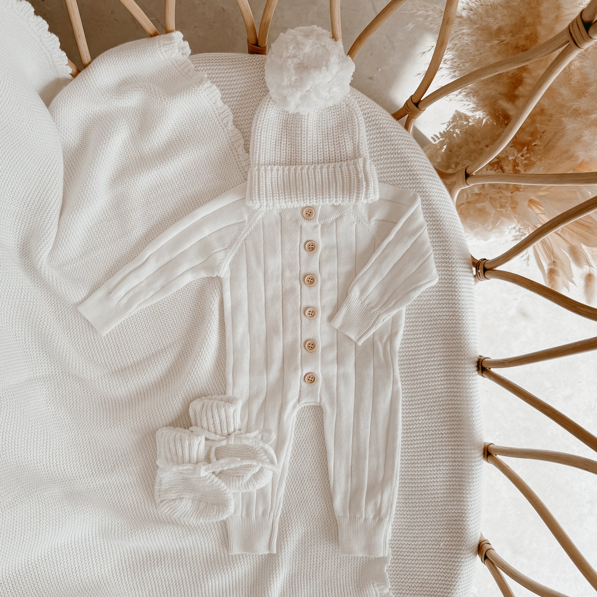 Ribbed Knit Romper &amp; Beanie Bundle - Milk