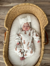 Load image into Gallery viewer, Garden Gander Lounge Suit