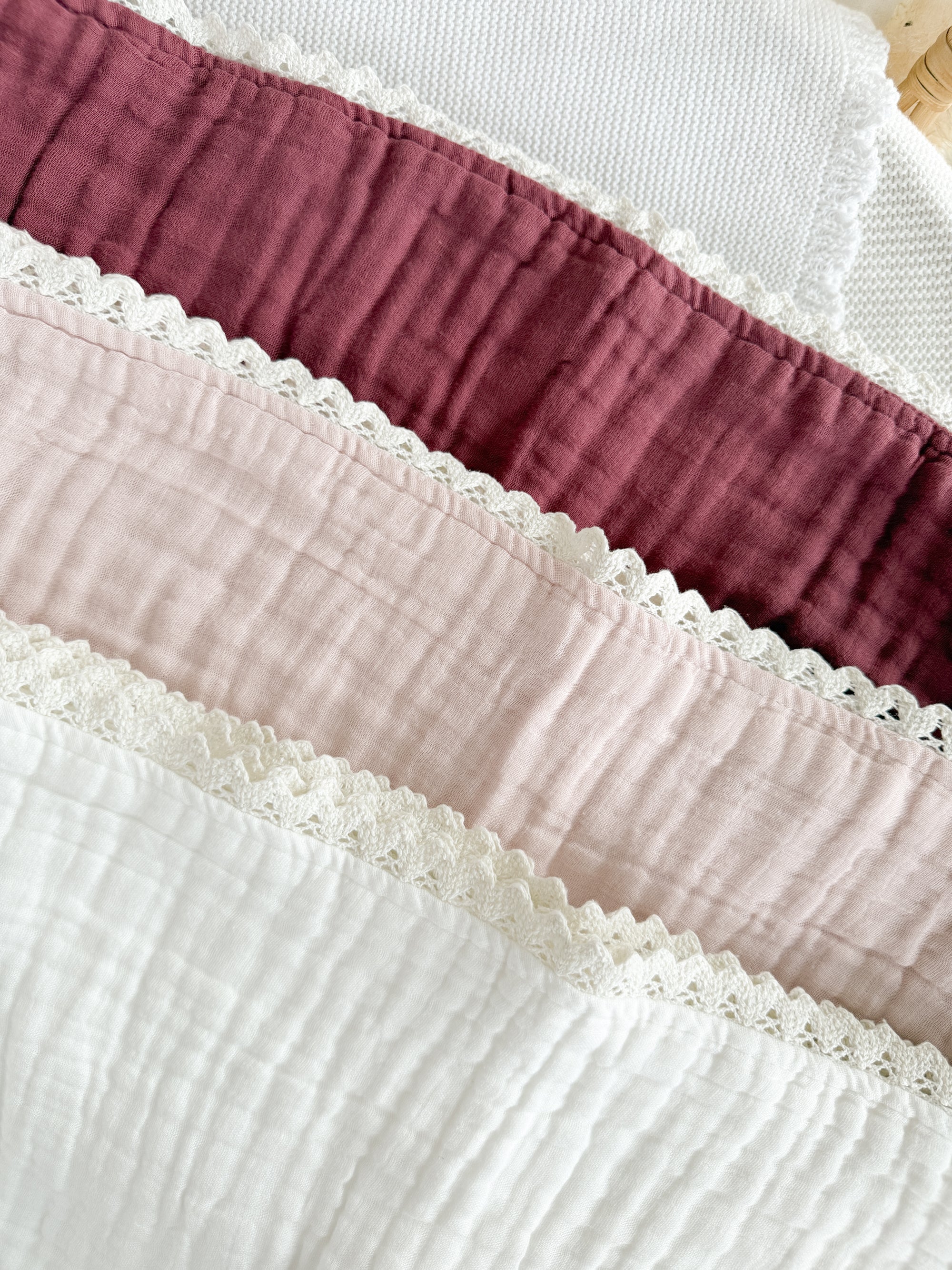 Heritage Muslin Blanket - Milk with Lace Trim