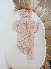 Load image into Gallery viewer, Cotton Topknot - Blushing Blooms