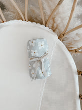 Load image into Gallery viewer, Cotton Swaddle - Daisy Dreams