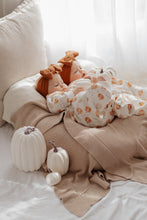 Load image into Gallery viewer, Pumpkin Waffle Topknot