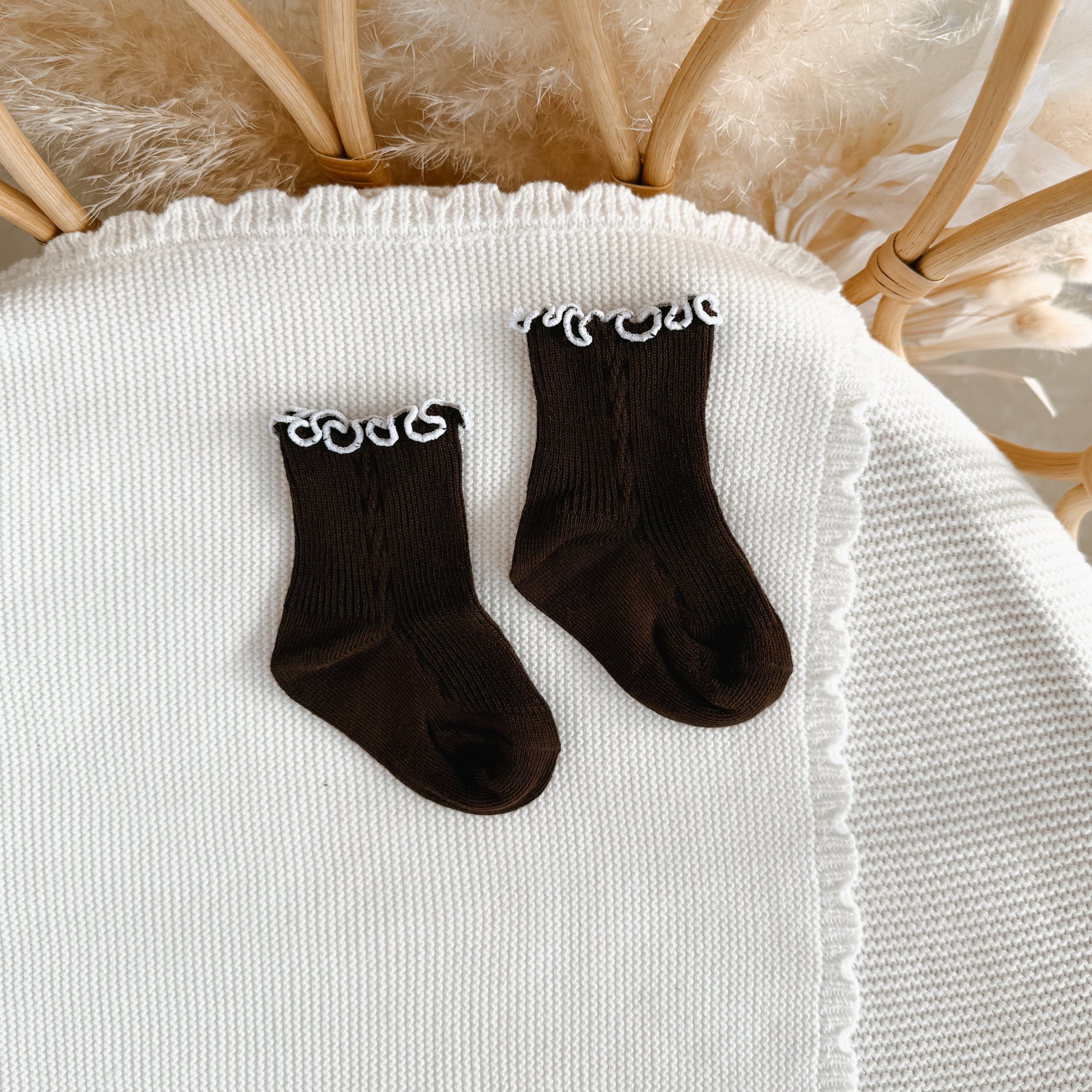 Espresso Frill Socks