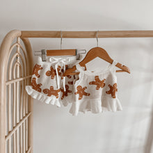 Load image into Gallery viewer, Gingerbread Knit Tie Set