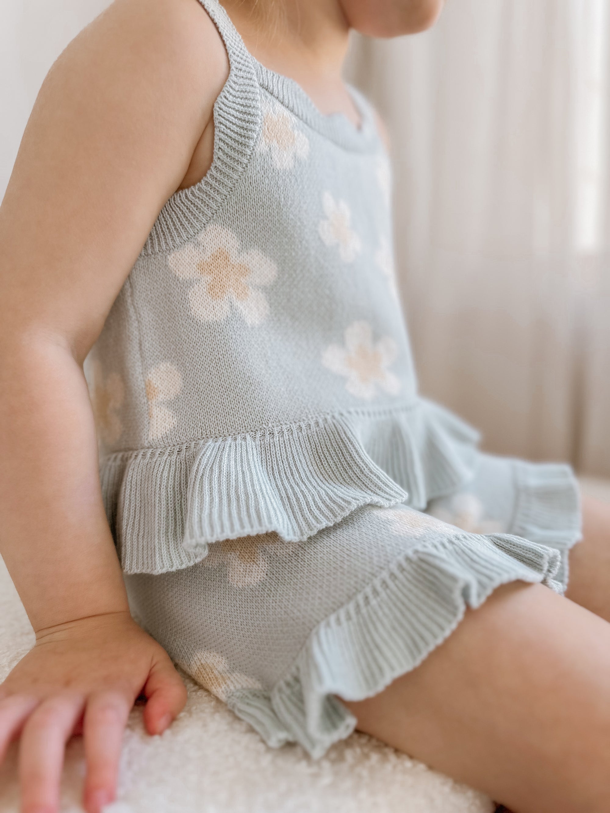 Blue Daisy Knit Tie Set