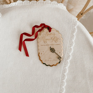 Santa's Magic Key - Personalised (Oval Scallop)