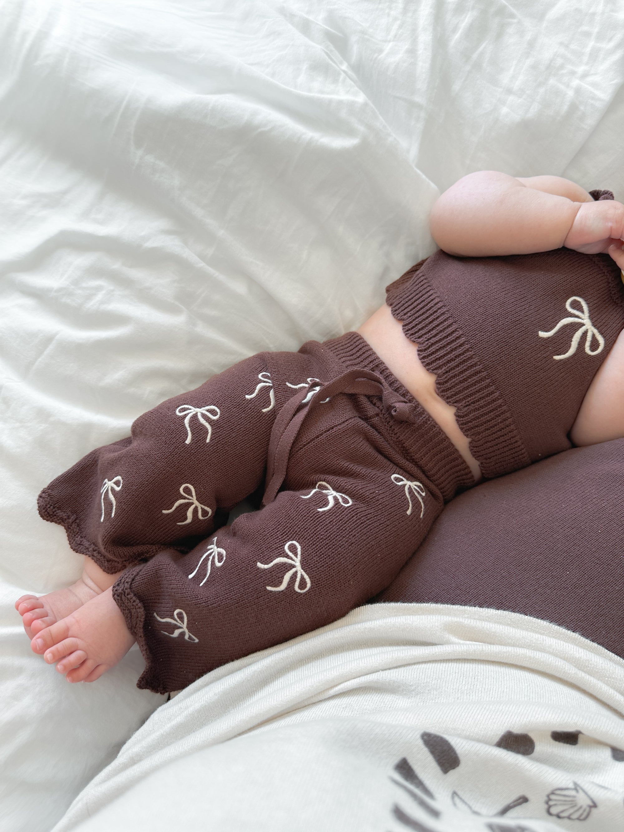Espresso Flare Knit Set - Bow