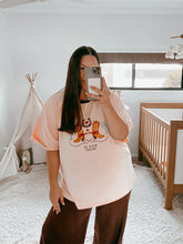 Load image into Gallery viewer, Ladies &#39;Wild at Heart&#39; Tee