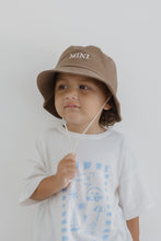 Load image into Gallery viewer, Kids &#39;Favourite Days&#39; Tee - White &amp; Blue