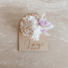 Load image into Gallery viewer, Dried Floral Announcement Plaque