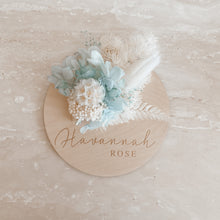 Load image into Gallery viewer, Dried Floral Announcement Plaque