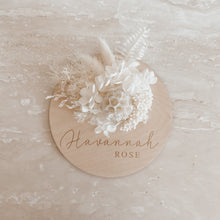 Load image into Gallery viewer, Dried Floral Announcement Plaque