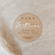 Load image into Gallery viewer, 15cm Personalised Wooden Announcement Plaque