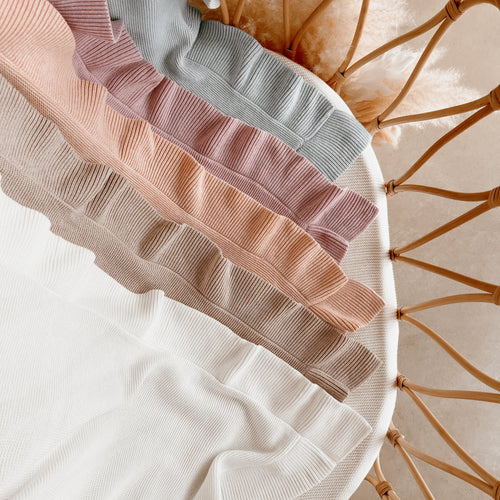 Heirloom Poppy Frill Knit Blanket