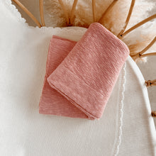 Load image into Gallery viewer, Heirloom Classic Chunky Knit Blanket - Blush