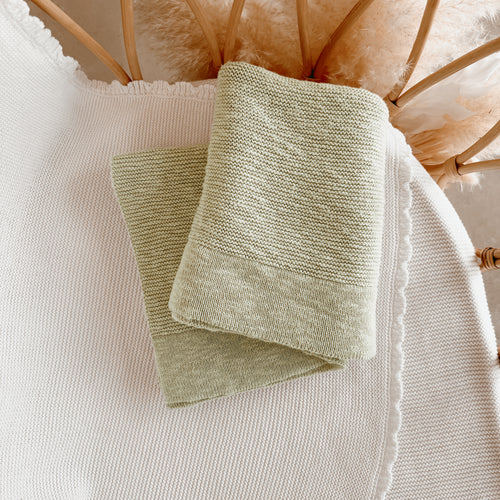 Heirloom Classic Chunky Knit Blanket - Pear