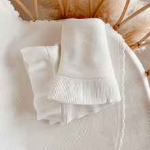 Load image into Gallery viewer, Heirloom Poppy Frill Knit Blanket