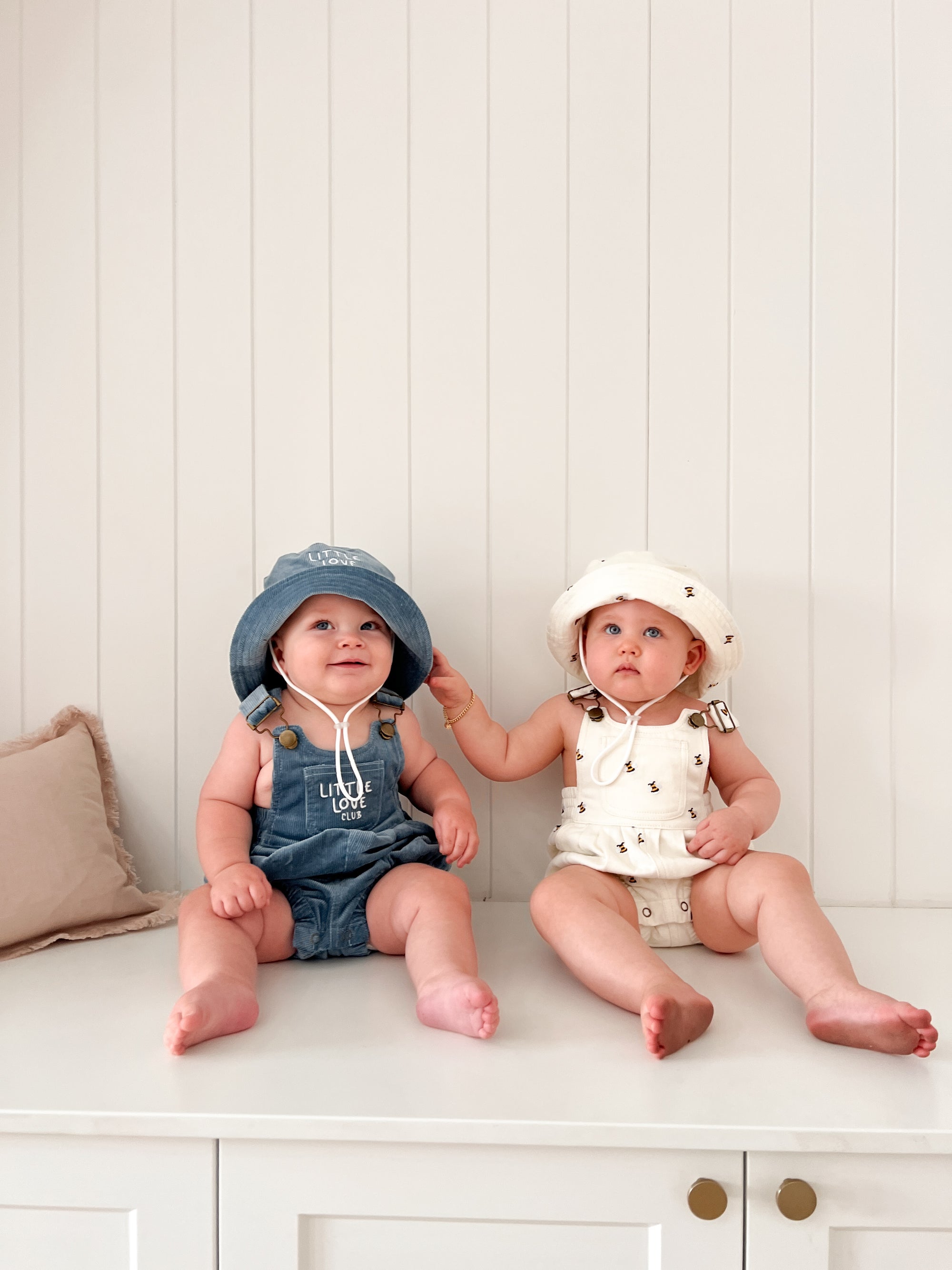 Denim Bee Bucket Hat - Cream