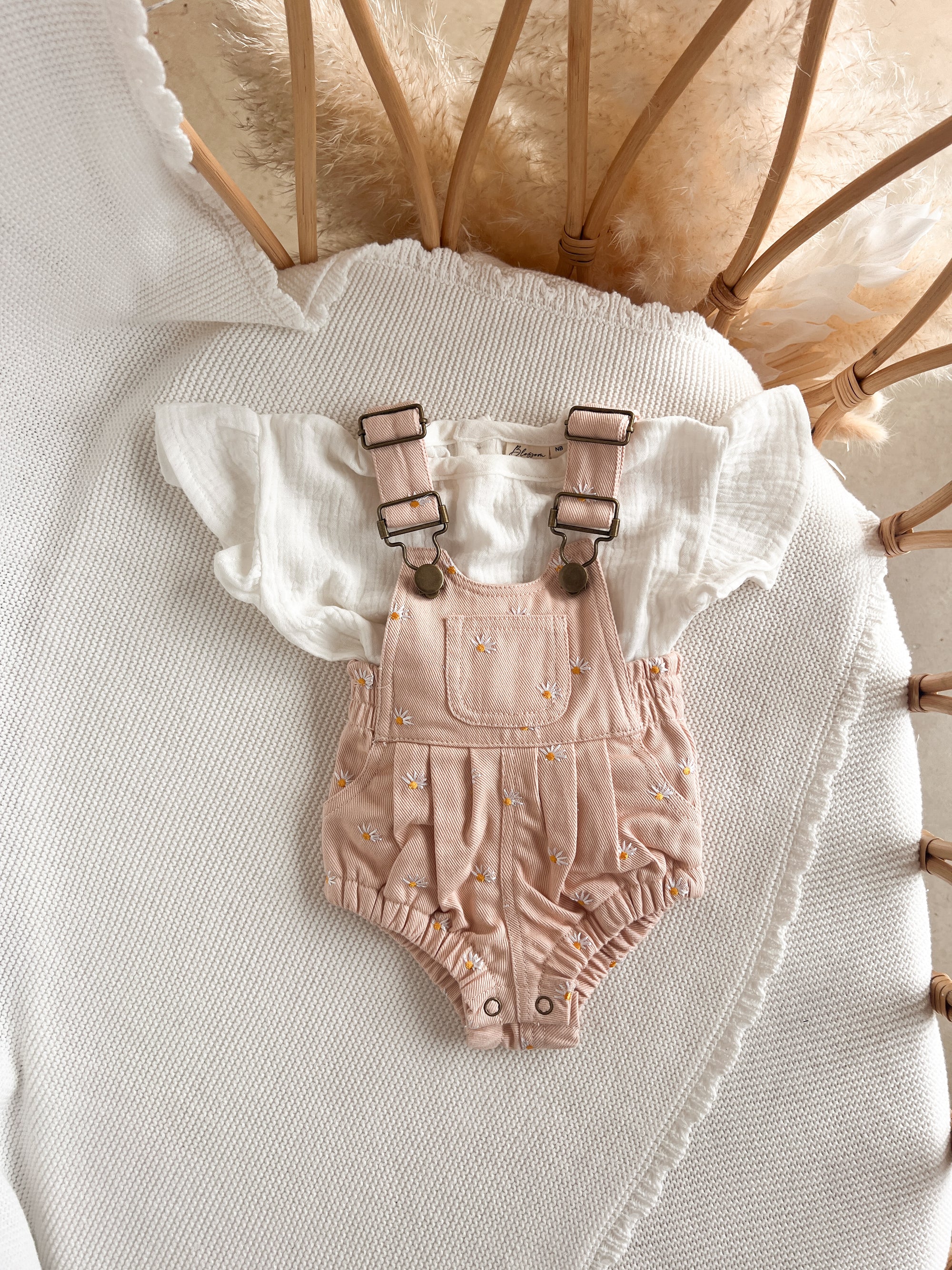 Vanilla Muslin Tee - Flutter Sleeve