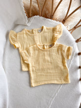Load image into Gallery viewer, Lemon Muslin Tee - Flutter Sleeve