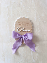 Load image into Gallery viewer, Personalised Oval Scallop Announcement Plaque