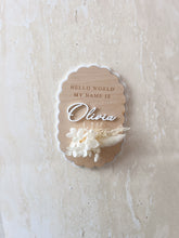 Load image into Gallery viewer, Personalised Oval Scallop Announcement Plaque