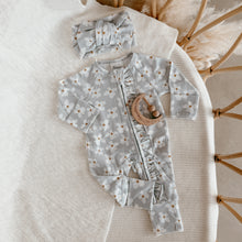 Load image into Gallery viewer, Daisy Dreams Baby Gift Bundle - Rattle