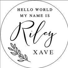 Load image into Gallery viewer, 15cm Personalised Wooden Announcement Plaque