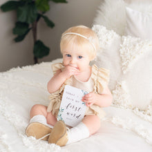 Load image into Gallery viewer, Baby Milestone Cards - Evergreen Collection Milestone Cards Blossom and Pear 