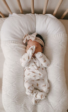 Load image into Gallery viewer, Long Sleeve Baby Zip Growsuit